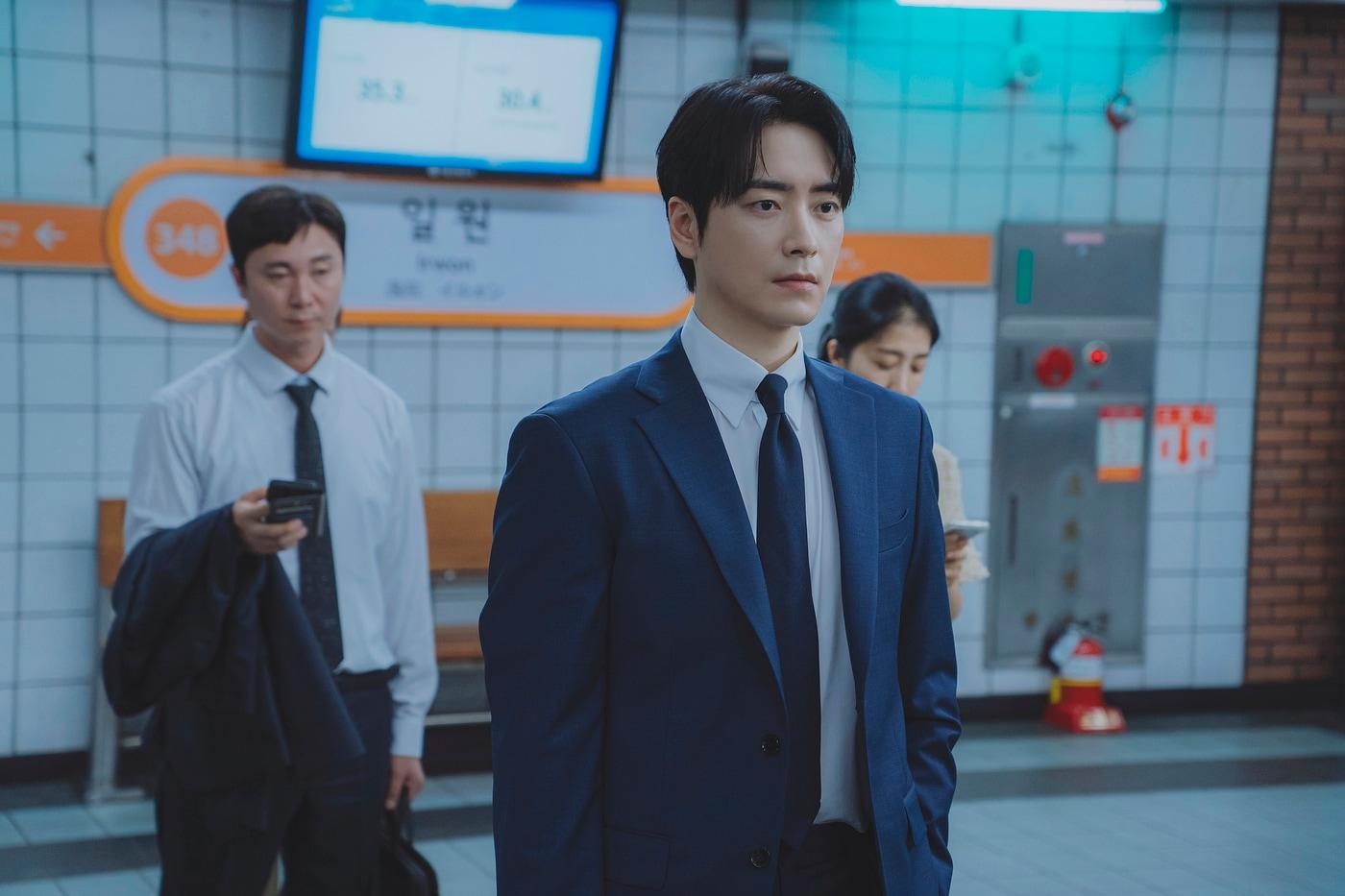본문 이미지 - 배우 이준혁 / 사진제공=티빙