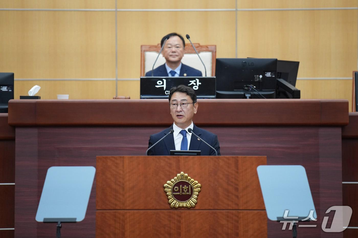 본문 이미지 - 13일 김창현 전북도의원이 임시회에서 도정질의를 하고 있다.(의회 제공, 재판매 및 DB 금지)2026.10.13/뉴스1