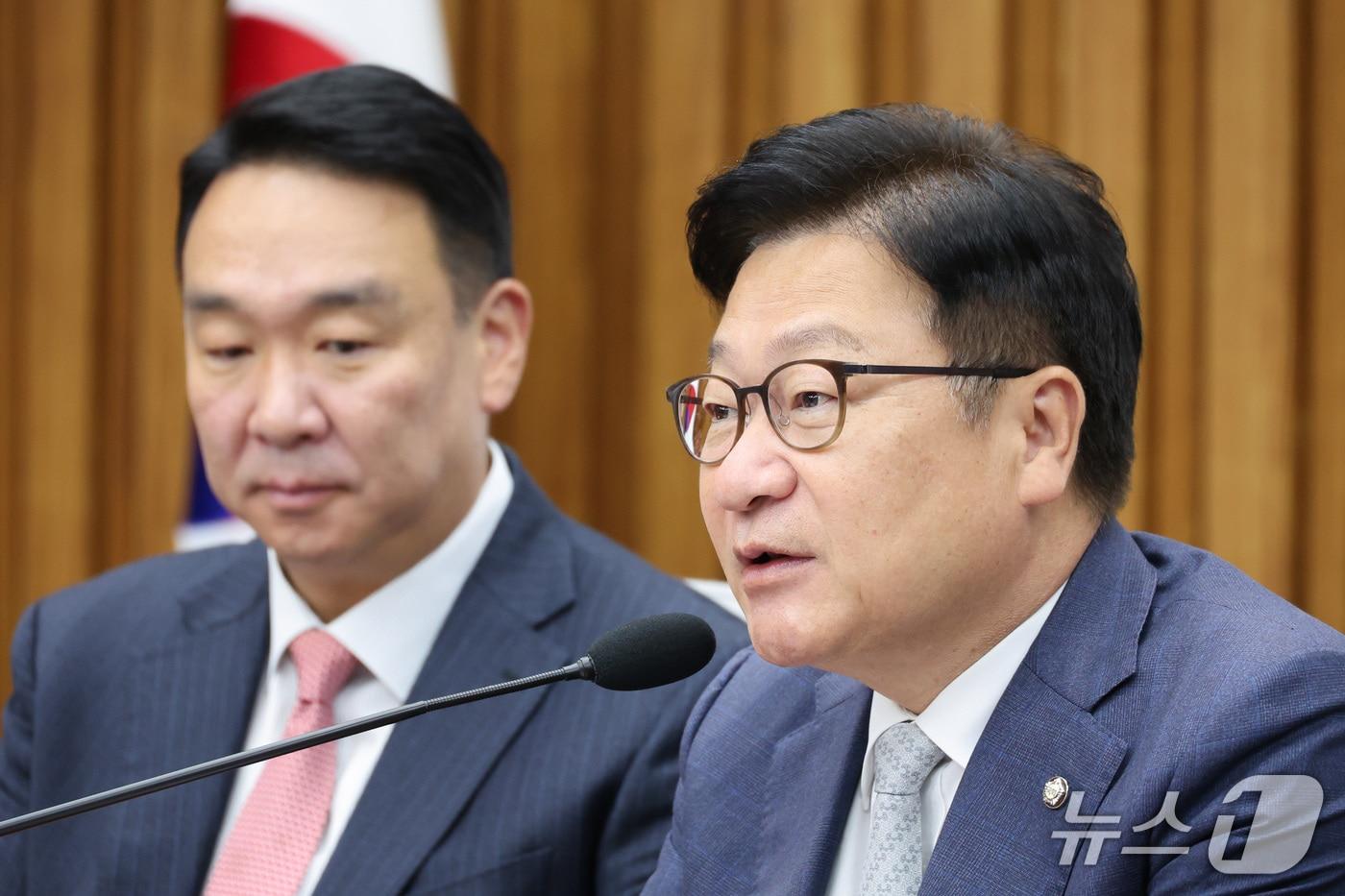 본문 이미지 - 정점식 국민의힘 원내대표가 16일 서울 여의도 국회에서 열린 국정감사 대책회의에서 발언하고 있다. 2026.10.16 ⓒ 뉴스1 신웅수 기자