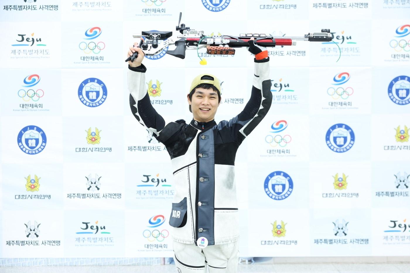 본문 이미지 - 한국신기록을 달성한 공성빈(대한사격연맹 제공.  재판매 및 DB 금지)