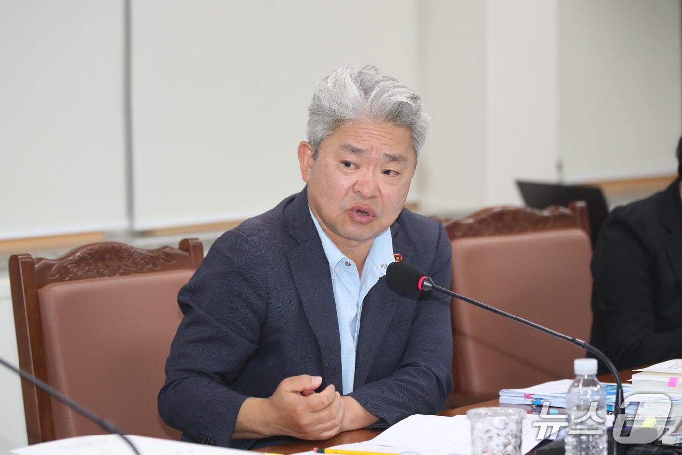 본문 이미지 - 강철남 제주특별자치도의회 의원(제주시 연동 을·더불어민주당).(제주특별자치도의회 제공, 재판매 및 DB 금지)