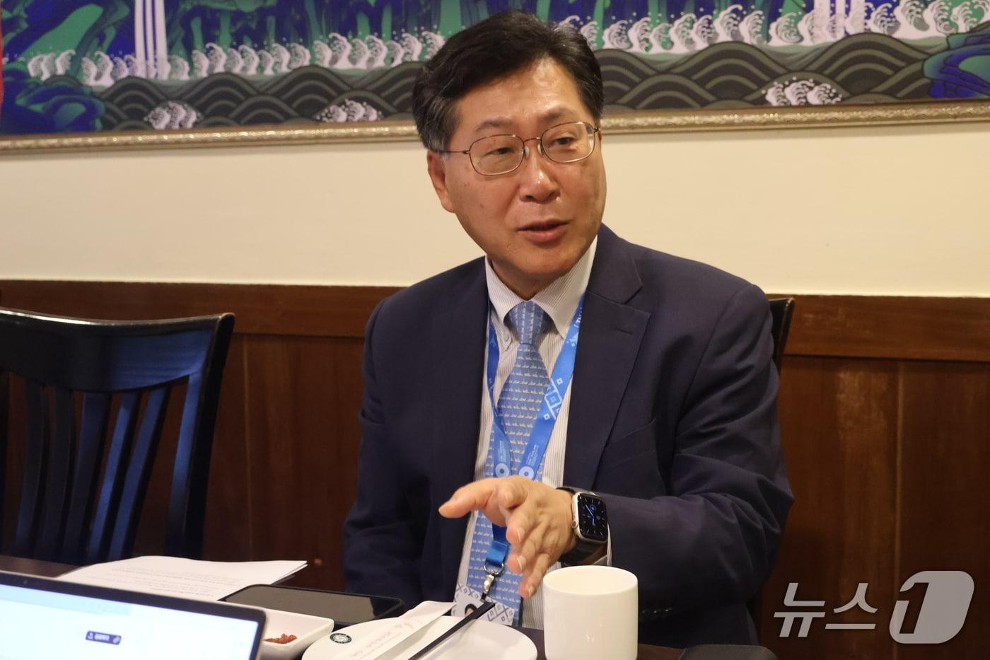 본문 이미지 - 최지영 IMF 이사가 15일(현지시간) 태국 방콕에서 동행기자단 질문에 답하고 있다.(동행기자단 공동취재)