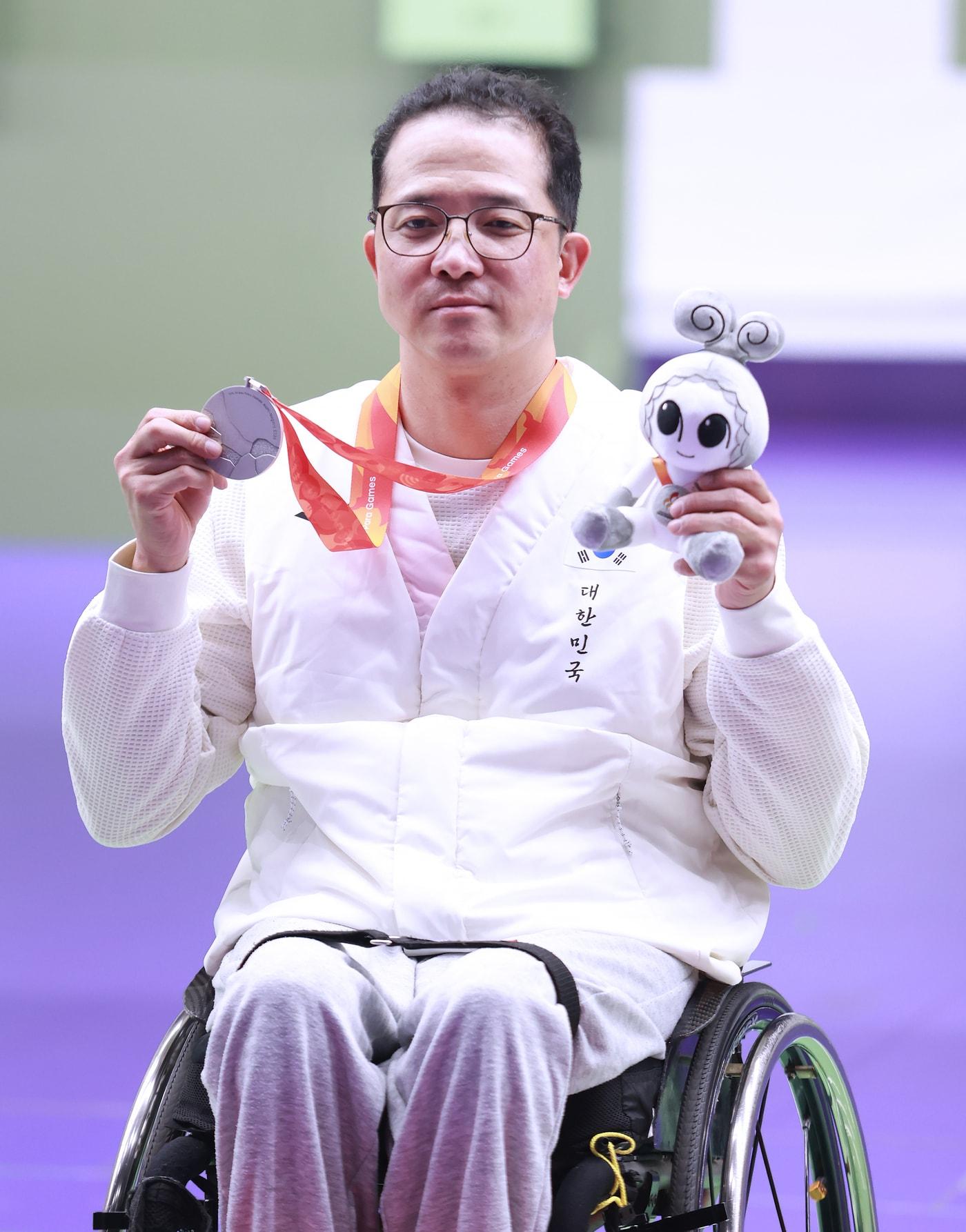 본문 이미지 - 2026 아이치·나고야 아시안패러게임 은메달을 수확한 박진호. (대한장애인체육회 제공. 재판매 및 DB 금지)