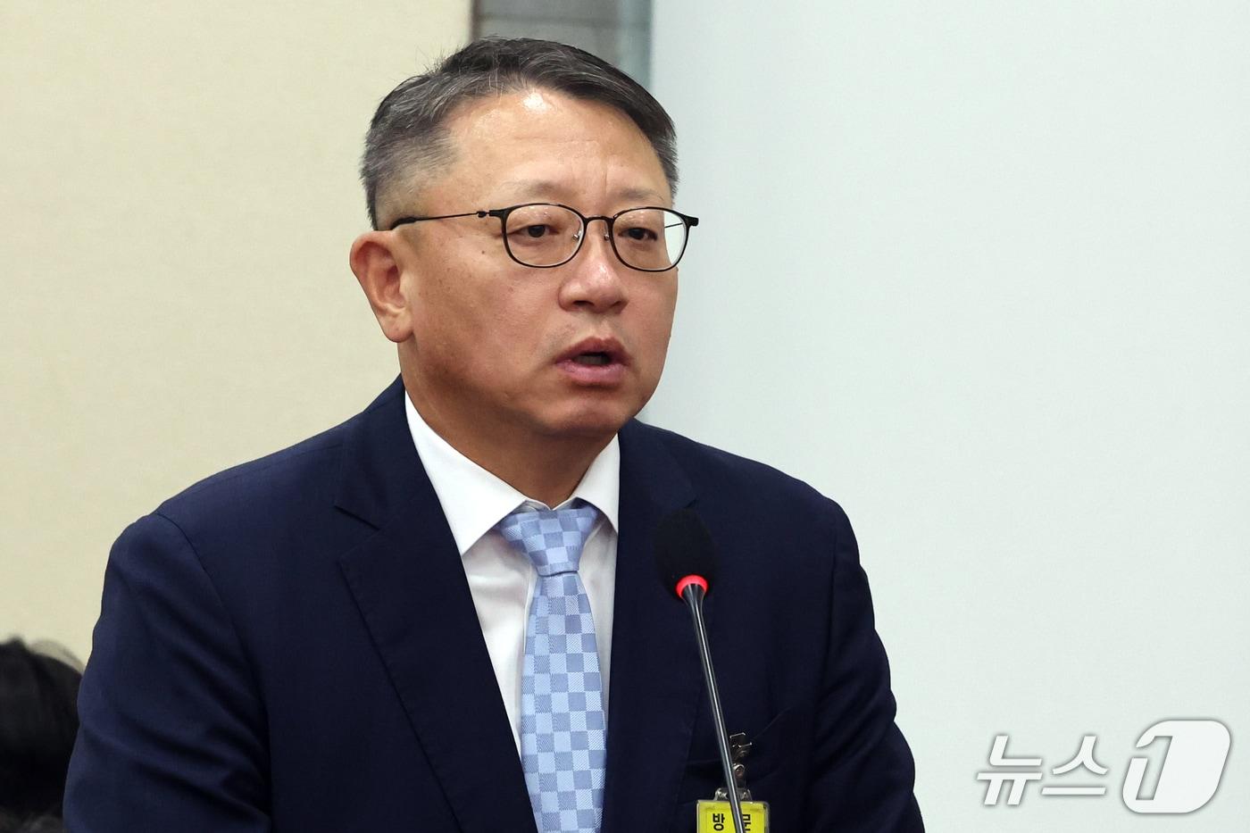 본문 이미지 - 정진완 우리은행장이 19일 서울 여의도 국회 정무위원회의에서 열린 금융감독원 등에 대한 국정감사에서 의원 질의에 답하고 있다. 2026.10.19 ⓒ 뉴스1 황기선 기자