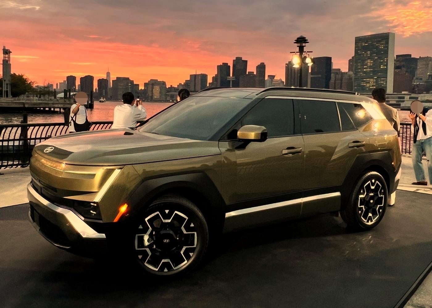 본문 이미지 - 미국 뉴욕에서 열린 '디 올 뉴 투싼(The all-new TUCSON) 월드 프리미어'에서 공개된 투싼. /뉴스1 ⓒ 뉴스1 신현우 기자