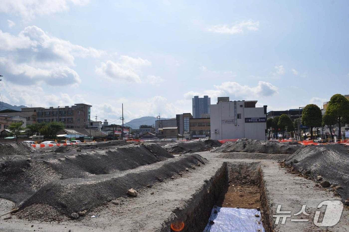 본문 이미지 - 충주 중앙시장 터 시굴조사.(독자 제공. 재판매 및 DB 금지) 2026.10.5/뉴스1