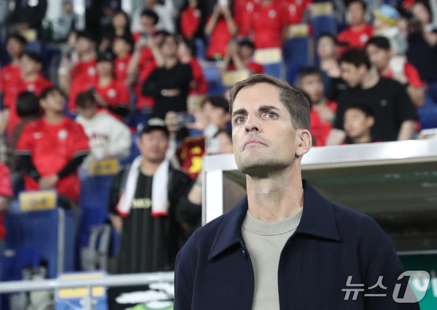 본문 이미지 - 로베르트 모레노 축구대표팀 임시 감독. ⓒ 뉴스1 조민주 기자