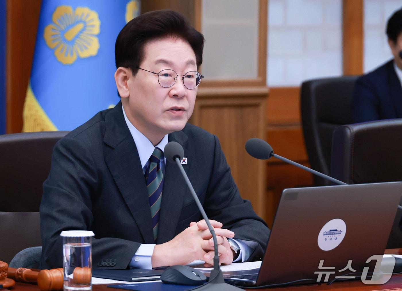 본문 이미지 - 이재명 대통령이 20일 청와대에서 열린 국무회의에서 발언하고 있다. (청와대통신사진기자단) 2026.10.20 ⓒ 뉴스1 허경 기자