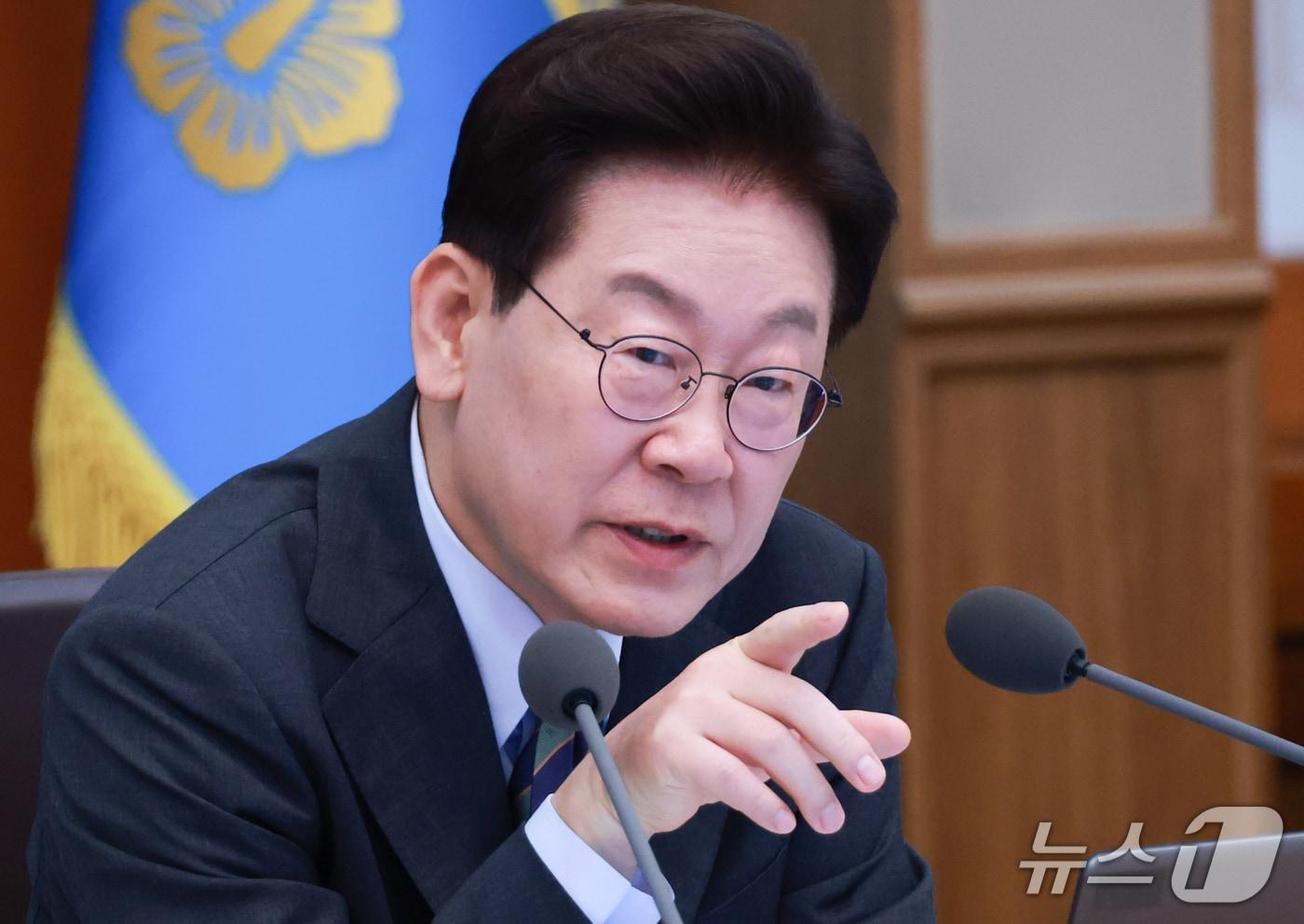 본문 이미지 - 이재명 대통령이 20일 청와대에서 열린 국무회의에서 발언하고 있다. (청와대통신사진기자단) 2026.10.20 ⓒ 뉴스1 허경 기자