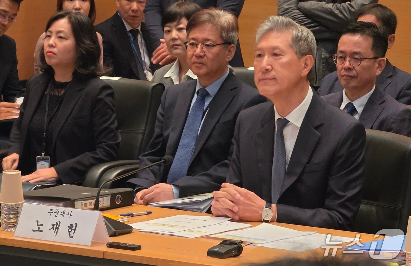 본문 이미지 - 노재헌 주중한국대사가 20일 중국 베이징 주중한국대사관에서 열린 국회 외교통일위원회 국정감사에 참석해 있다. 2026.10.20 ⓒ 뉴스1 노민호 특파원