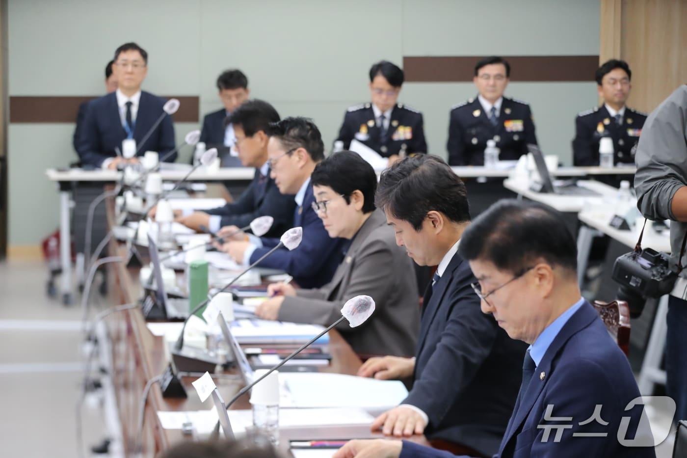 본문 이미지 - 20일 오후 경북 안동시 풍천면 경북경찰청에서 국회 행정안전위원회의 국정감사가 열렸다. 2026.10.20 ⓒ 뉴스1 신성훈 기자