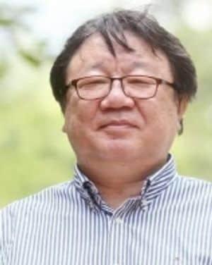 본문 이미지 - 강헌 대중음악 평론가(사진=교보문고 누리집 갈무리)