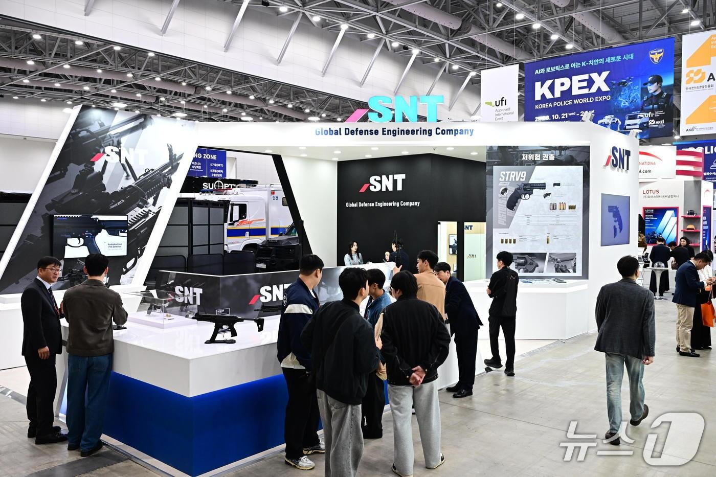 본문 이미지 - 21~24일 인천에서 열리는 '2026 국제치안산업대전(KPEX 2026)' 내 SNT모티브 부스 모습 (SNT모티브 제공. 재판매 및 DB 금지)