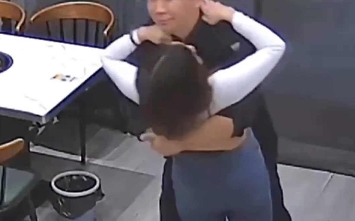 본문 이미지 - 출처=웨이보, 중국 신민만보
