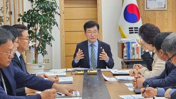 본문 이미지 - 충북교육청 기획회의.(충북교육청 제공. 재판매 및 DB 금지) 2026.10.23/뉴스1