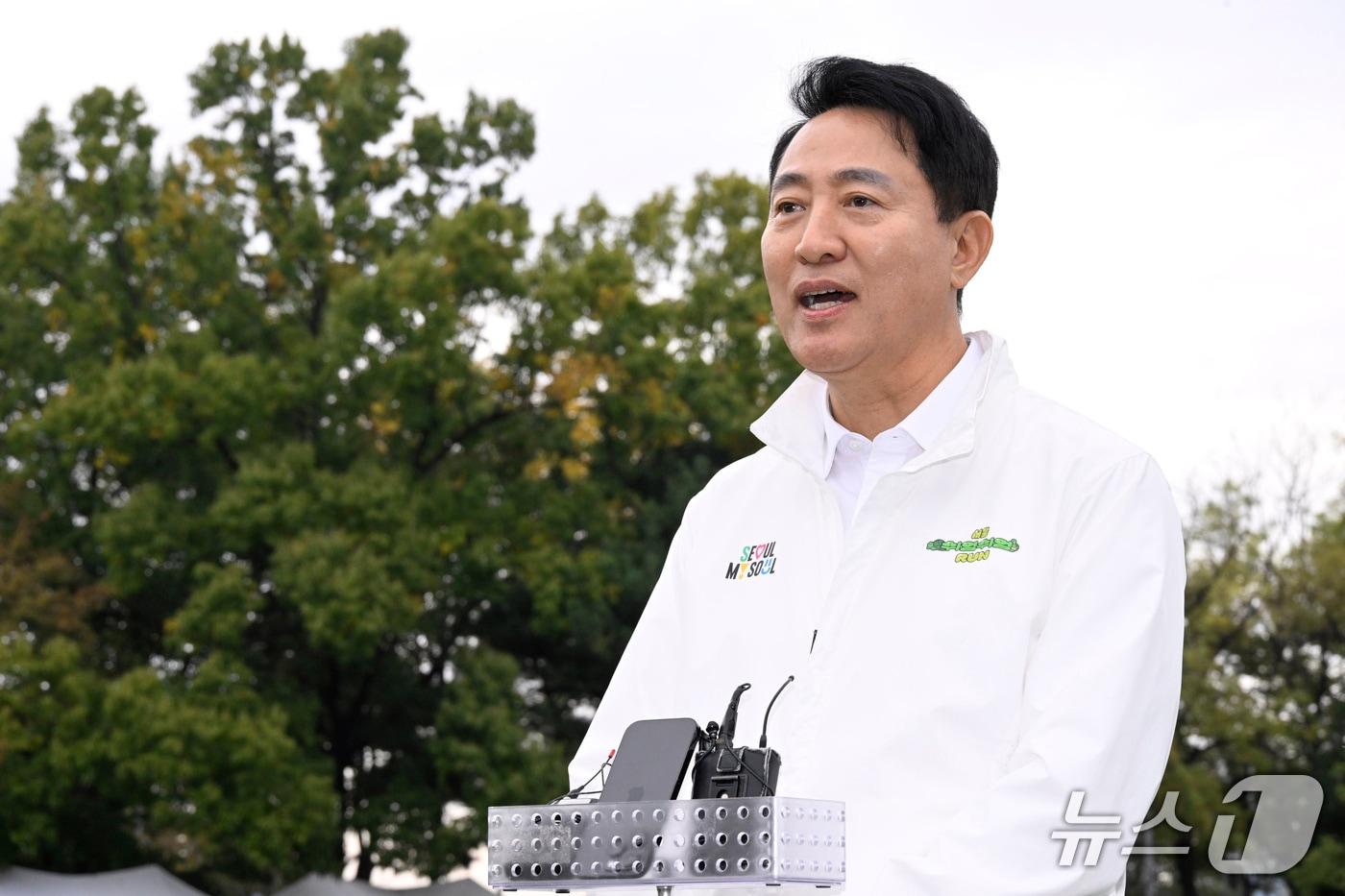 본문 이미지 - 오세훈 서울시장. 2026.10.25 ⓒ 뉴스1 사진공동취재단