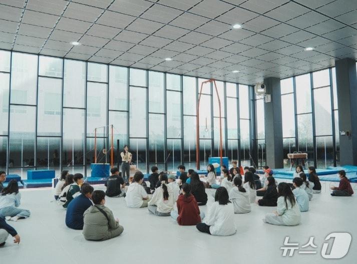 본문 이미지 - 삼척블루파워가 운영한 청소년 진로캠프.(삼척블루파워 제공. 재판매 및 DB 금지) 2026.10.26/뉴스1