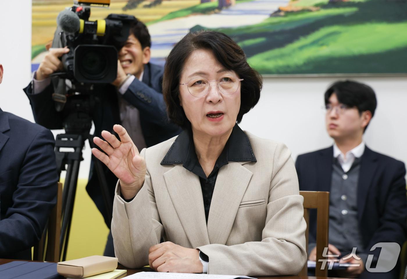 본문 이미지 - 추미애 경기도지사. (공동취재) 2026.10.27 ⓒ 뉴스1 신웅수 기자