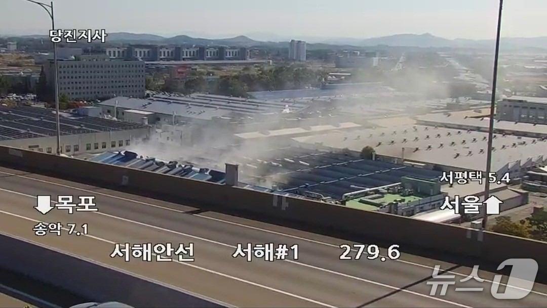 본문 이미지 -  화재 현장. (경기도소방재난본부 제공. 재판매 및 DB 금지) 2026.10.27/뉴스1