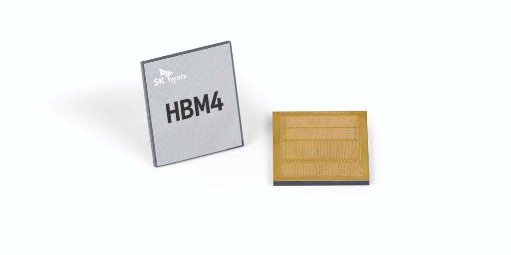 본문 이미지 - SK하이닉스가 개발한 HBM4 12단 샘플 모습.(SK하이닉스 제공)/뉴스1