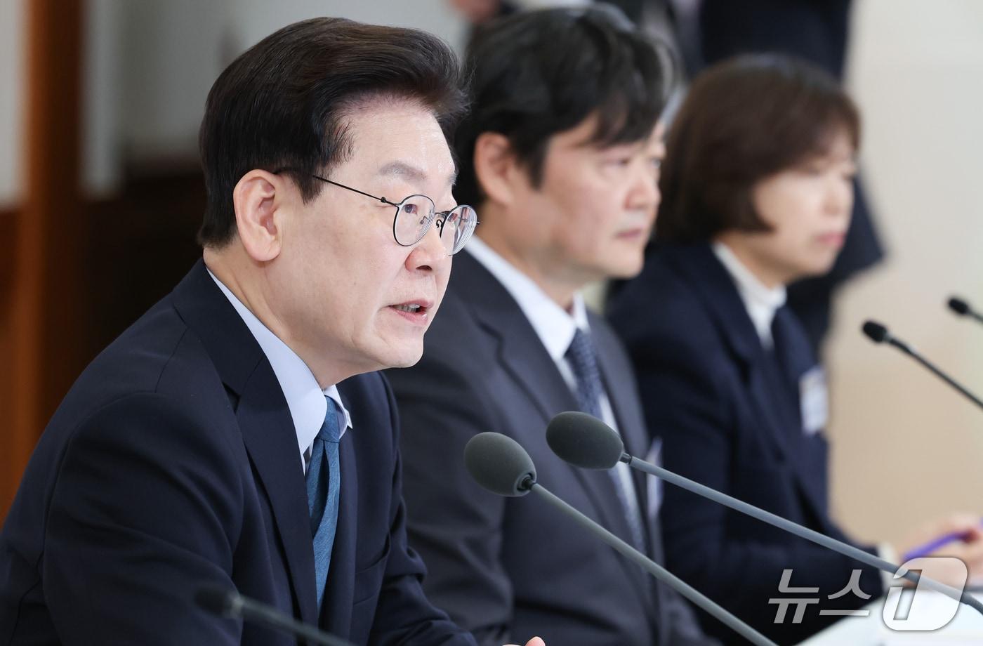 본문 이미지 - 이재명 대통령이 28일 청와대에서 열린 국민생명안전위원회 제2차 전체회의에서 발언하고 있다. 2026.10.28 ⓒ 뉴스1 이재명 기자