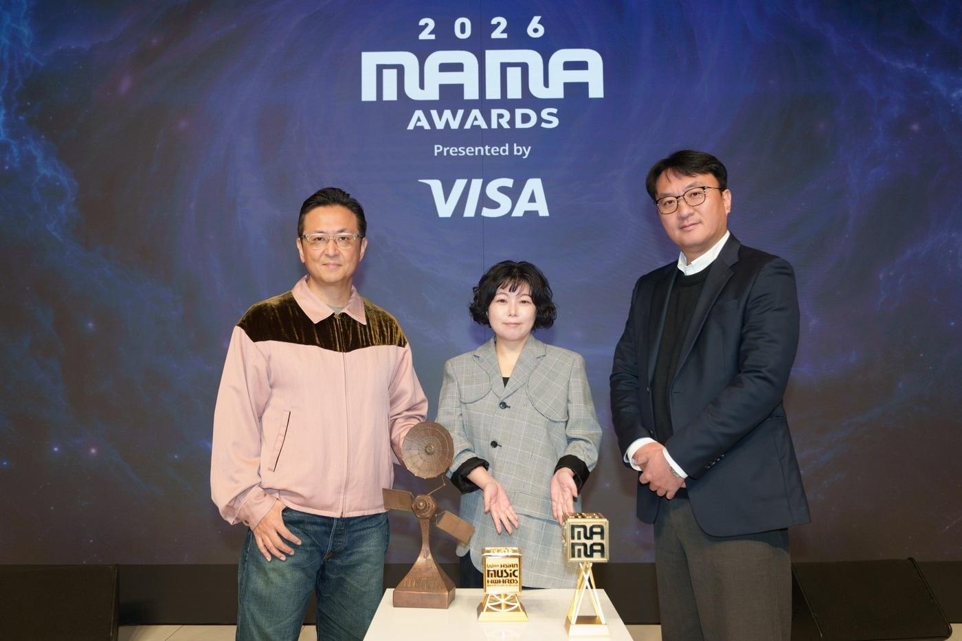 본문 이미지 - (왼쪽부터) 신형관 CJ ENM 음악콘텐츠사업본부장, 윤신혜 엠넷 사업부장, 박찬욱 컨벤션사업부장 / 사진제공=CJ ENM