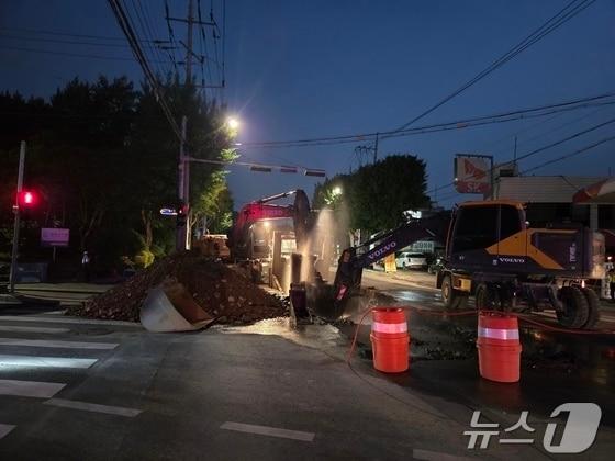 본문 이미지 - 상수도관 복구작업.(자료사진)/뉴스1
