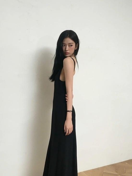 본문 이미지 - 안유진 인스타그램