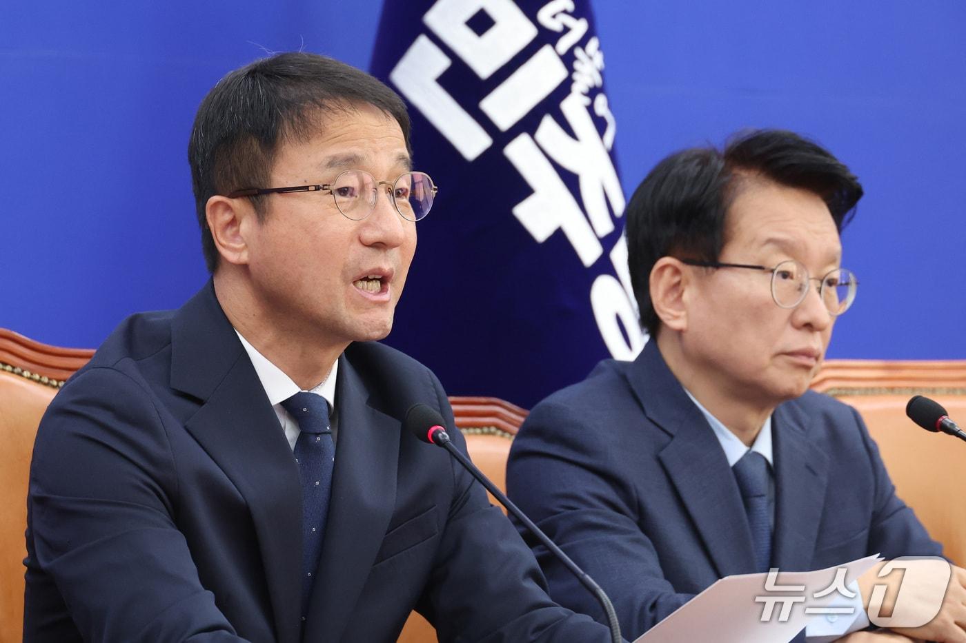 본문 이미지 - 한병도 더불어민주당 원내대표가 6일 서울 여의도 국회에서 열린 국정감사 대책회의에서 발언하고 있다. 2026.10.6 ⓒ 뉴스1 신웅수 기자