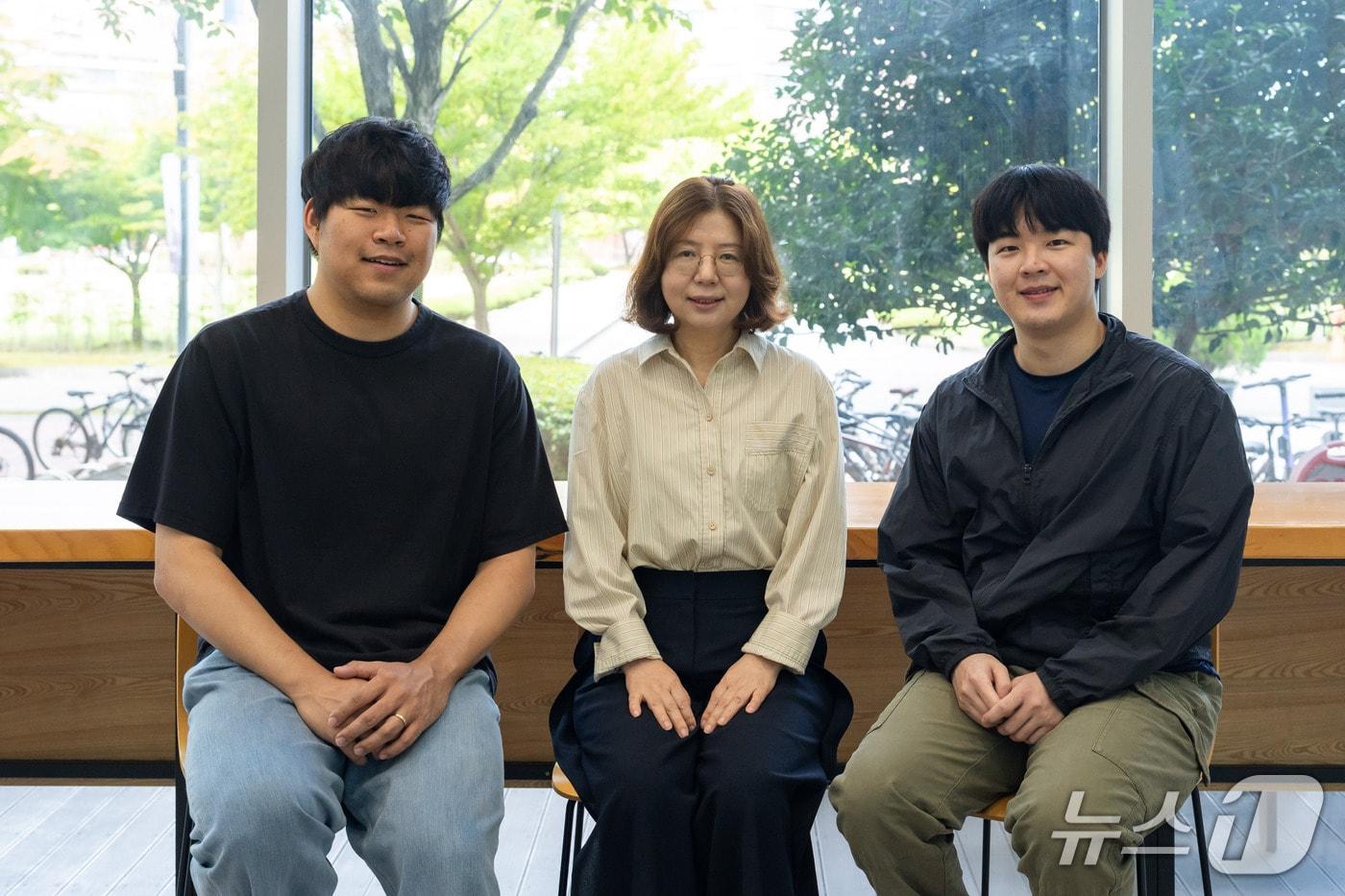 본문 이미지 - 최동하 박사, 이현주 교수, 염태림 석박사통합과정생(왼쪽부터)(지스트 제공, 재판매 및 DB 금지)/뉴스1 