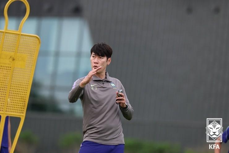 본문 이미지 - 김은중 올림픽 대표팀 감독. (대한축구협회 제공. 재판매 및 DB 금지)