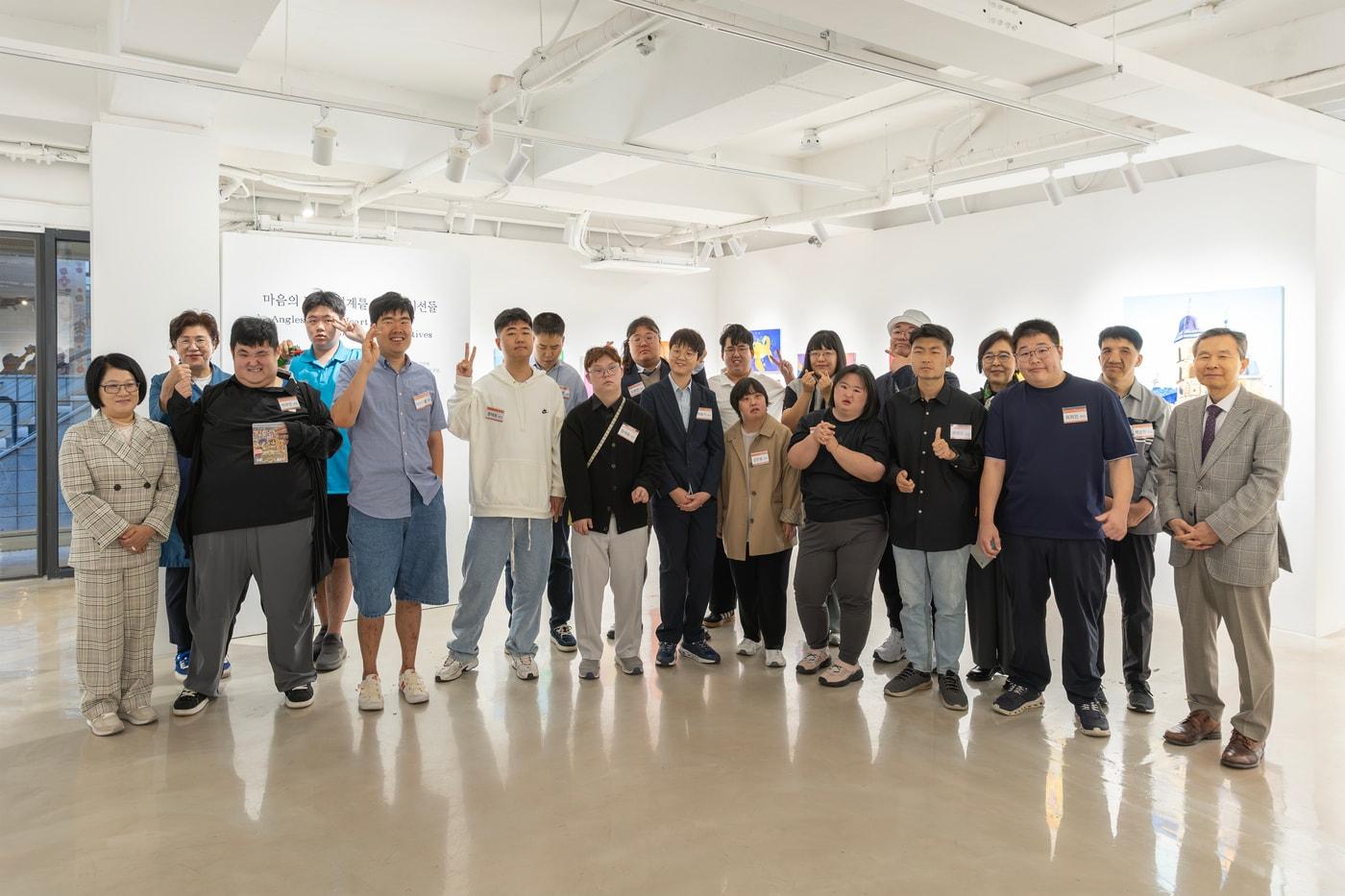 본문 이미지 - 하트하트아트앤컬처 기획전 '마음의 각도' ⓒ하트하트아트앤컬처 (하트하트아트앤컬처 제공)
