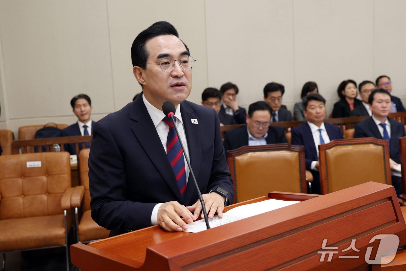 본문 이미지 - 박홍근 기획예산처 장관이 8일 서울 여의도 국회 재정경제기획위원회에서 열린 기획예산처에 대한 국정감사에서 업무보고를 하고 있다. 2026.10.8 ⓒ 뉴스1 황기선 기자