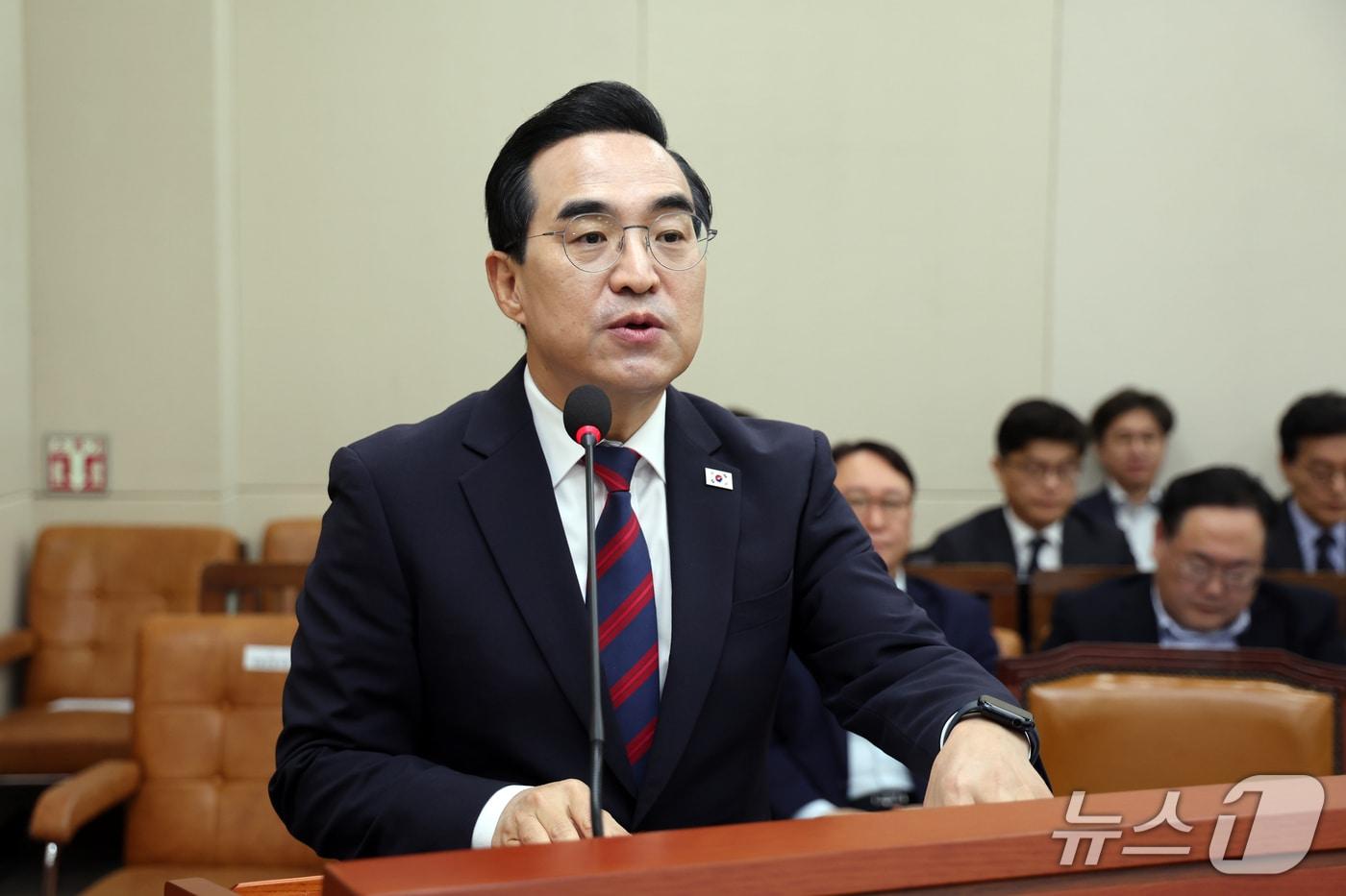 본문 이미지 - 박홍근 기획예산처 장관이 8일 서울 여의도 국회 재정경제기획위원회에서 열린 기획예산처에 대한 국정감사에서 업무보고를 하고 있다. 2026.10.8 ⓒ 뉴스1 황기선 기자