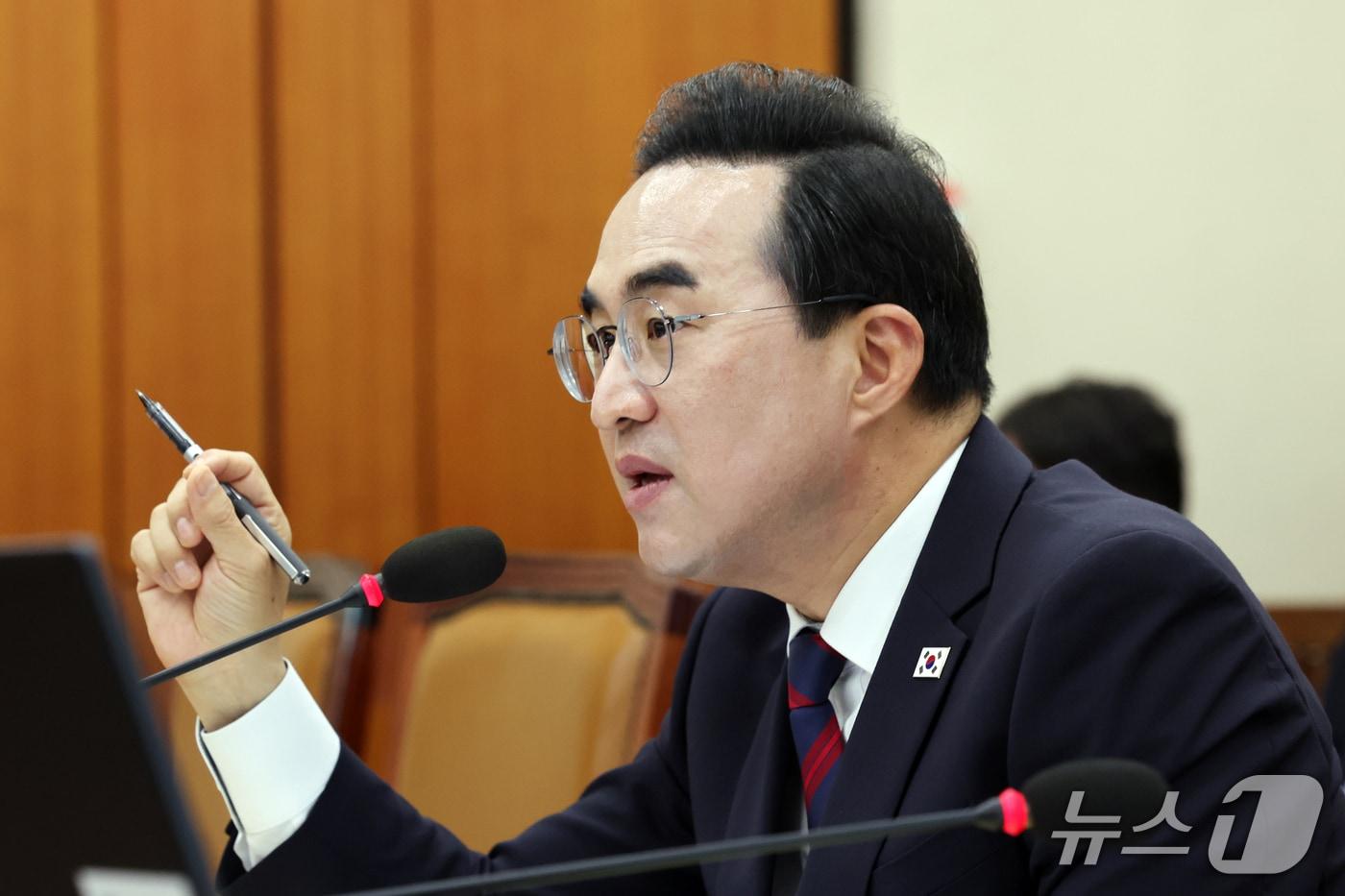 본문 이미지 - 박홍근 기획예산처 장관이 8일 서울 여의도 국회 재정경제기획위원회에서 열린 기획예산처에 대한 국정감사에서 의원 질의에 답하고 있다. 2026.10.8 ⓒ 뉴스1 황기선 기자