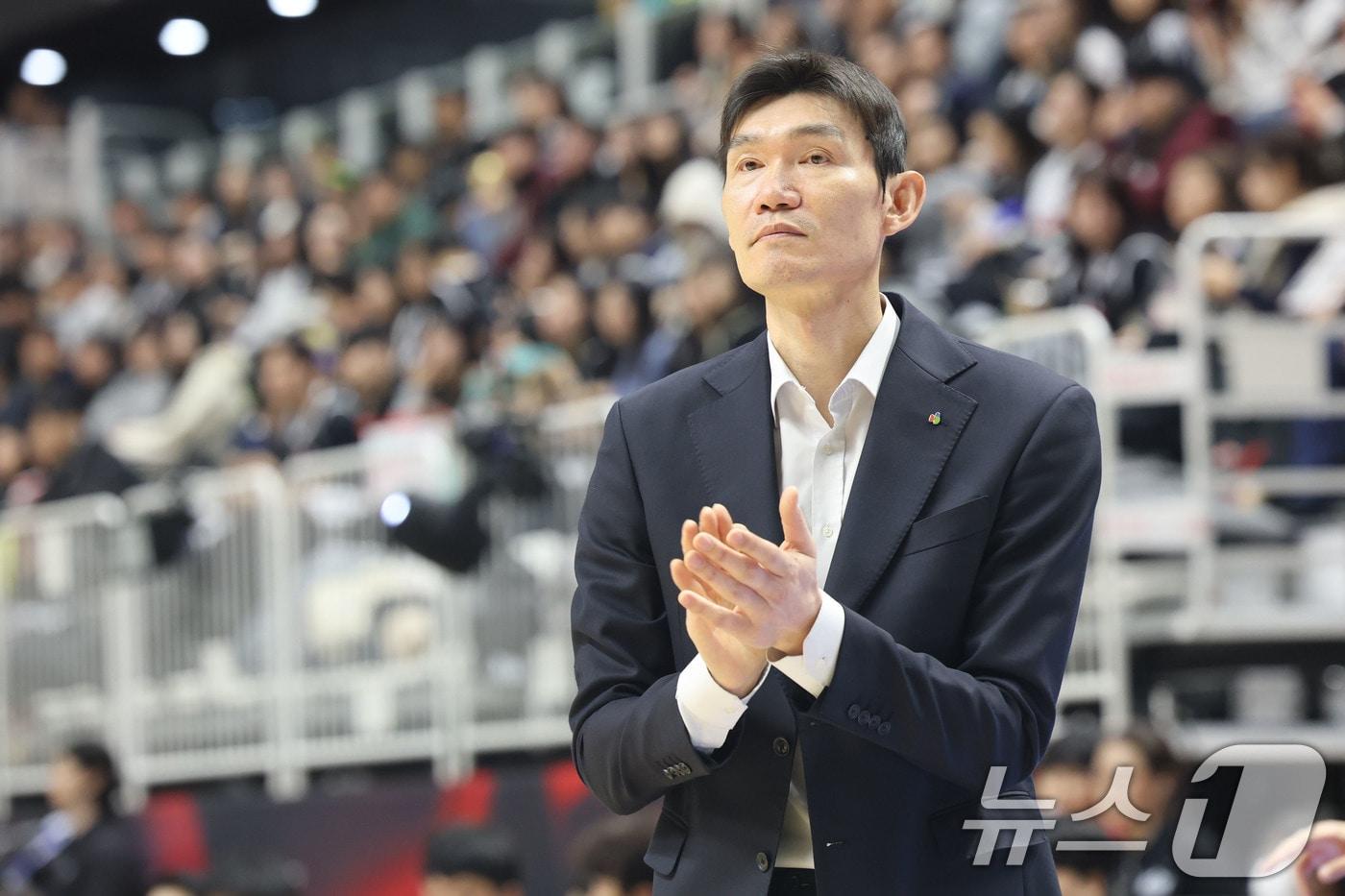 본문 이미지 - 김주성 원주DB 감독. 2026.2.1 ⓒ 뉴스1 이광호 기자