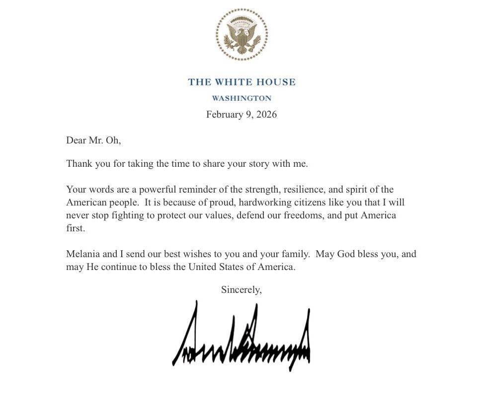 본문 이미지 - 도널드 트럼프 미국 대통령이 우크라이나에 억류된 북한군 포로의 보호를 요청하는 탈북민 인권단체의 서한에 최근 회신했다고 북한군자유송환비상대책위원회가 10일 밝혔다. (북한군자유송환비상대책위원회 제공)