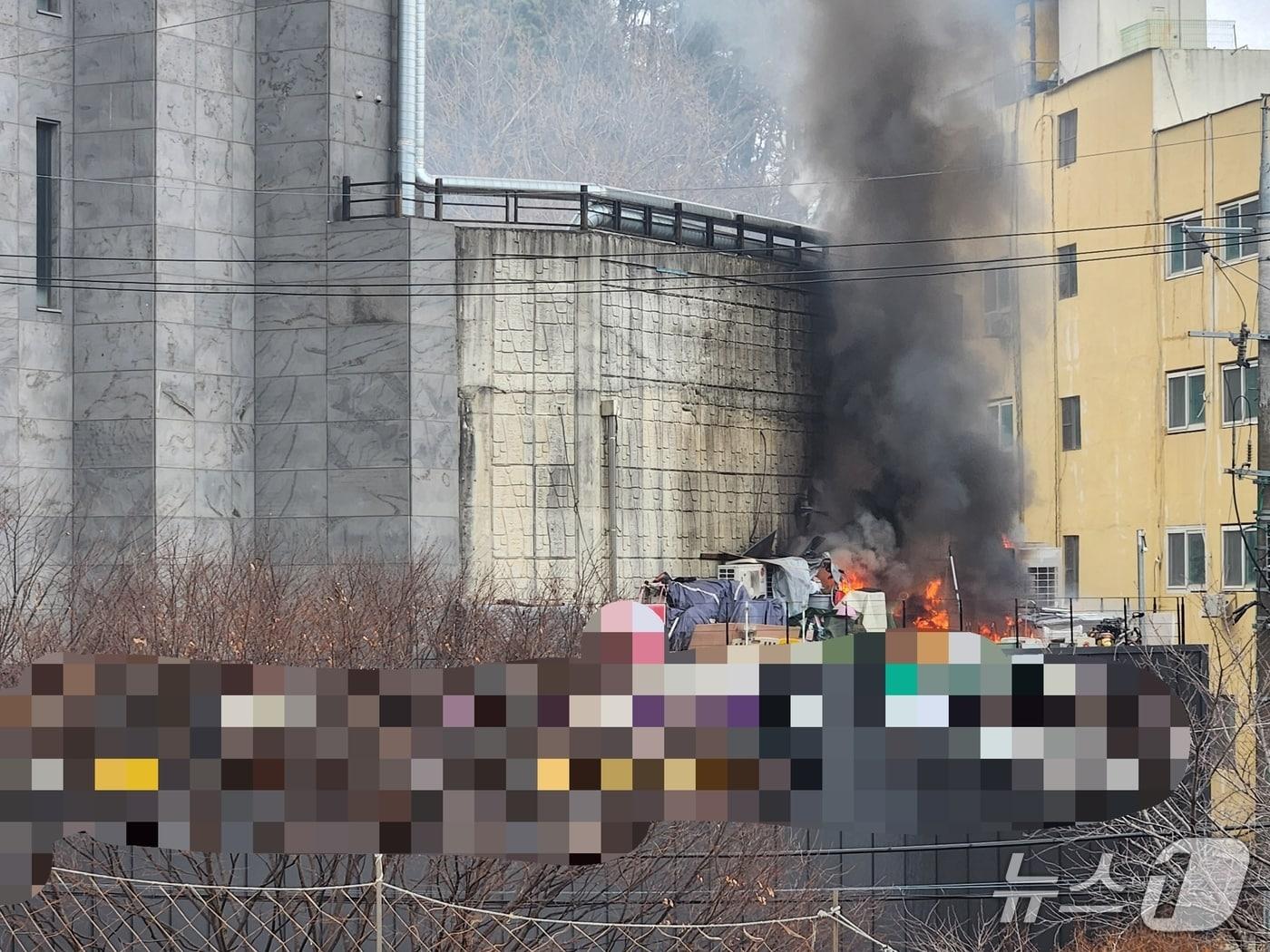 본문 이미지 - 화재 현장. (독자 제공. 재판매 및 DB 금지) 2026.2.10/뉴스1