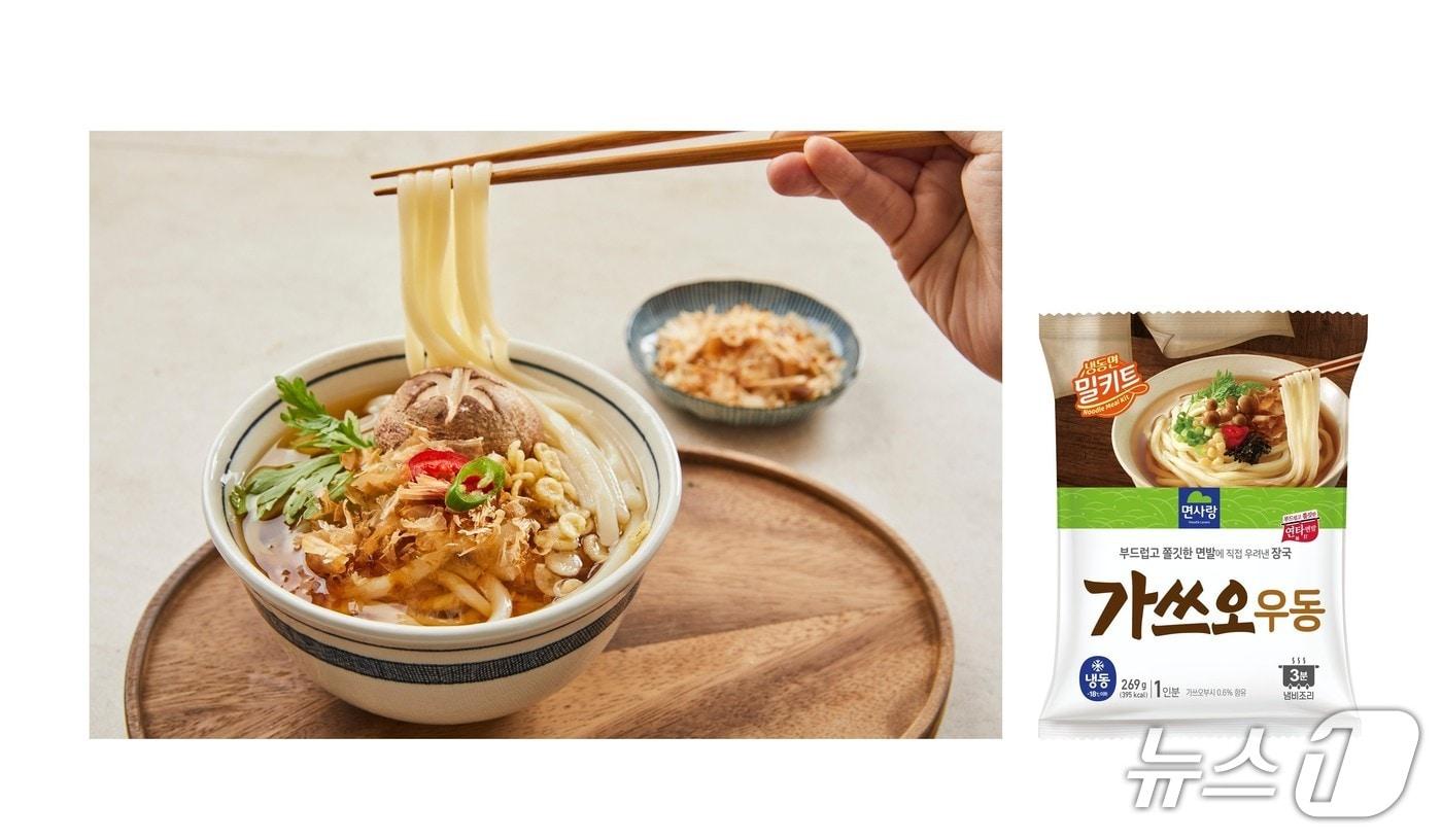 본문 이미지 - 면사랑 실속형 냉동면 밀키트 '가쓰오우동 제품 사진.(제공=면사랑)
