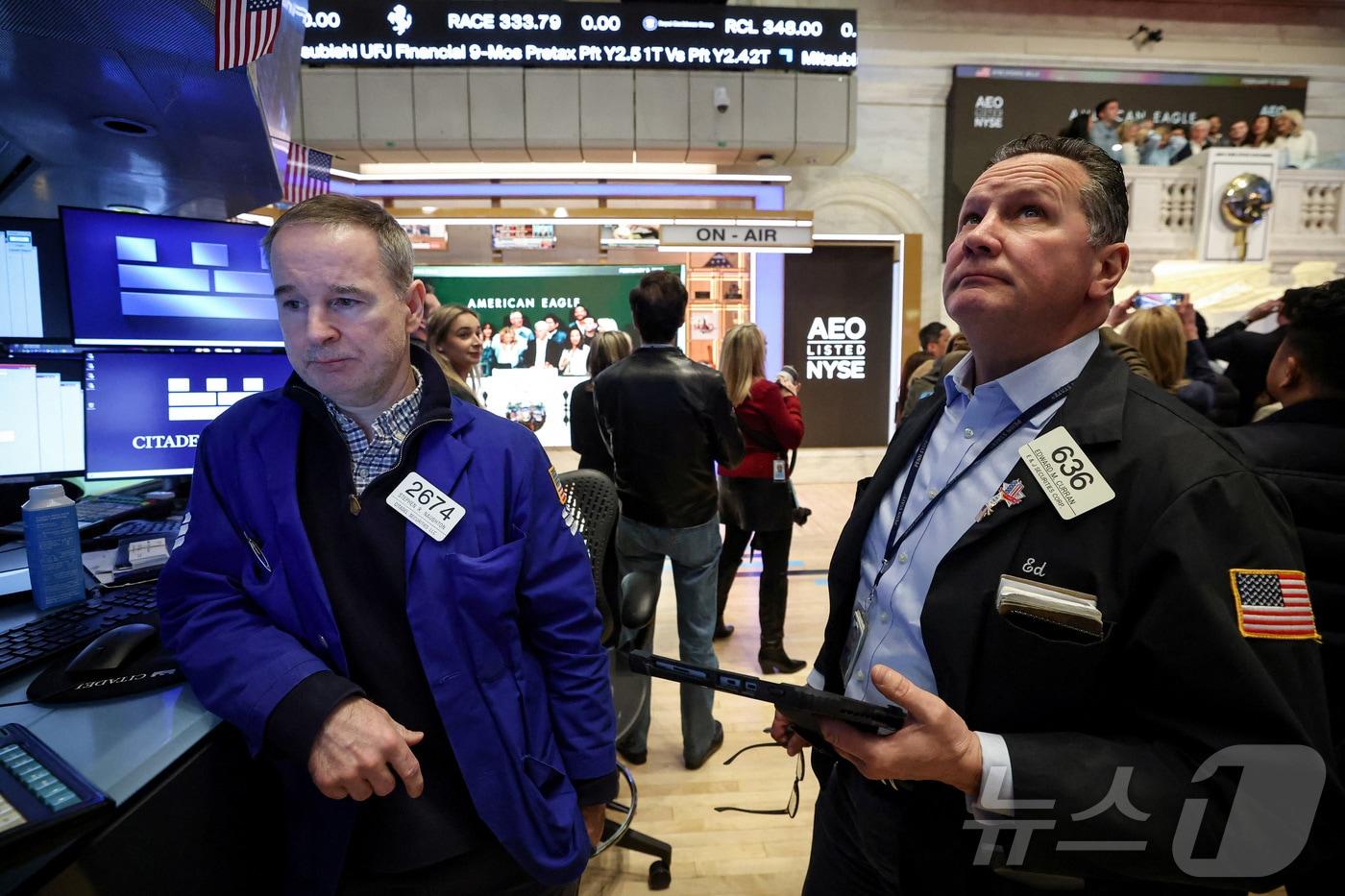 본문 이미지 - 뉴욕증권거래소 트레이더들ⓒ 로이터=뉴스1