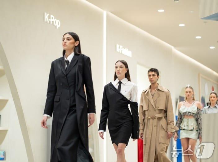 본문 이미지 - 코리아360 패션&뮤직 쇼케이스 2026