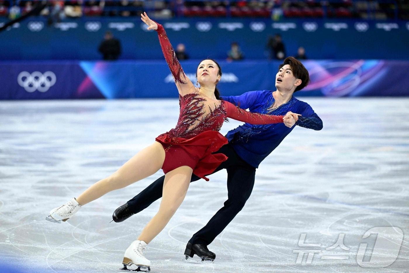 본문 이미지 - 요시다 우타나(왼쪽)과 모리타 마사야. ⓒ AFP=뉴스1