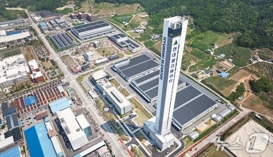 본문 이미지 -  현대엘리베이터 충주 본사.(자료사진)/뉴스1