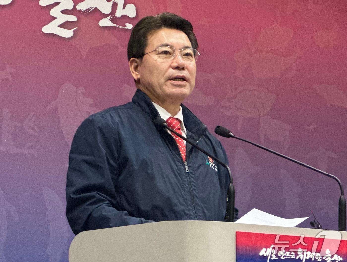 본문 이미지 - 임현철 울산시 대변인이 11일 시청 프레스센터에서 기자회견을 하고 있다. 2026.2.11 ⓒ 뉴스1 조민주 기자