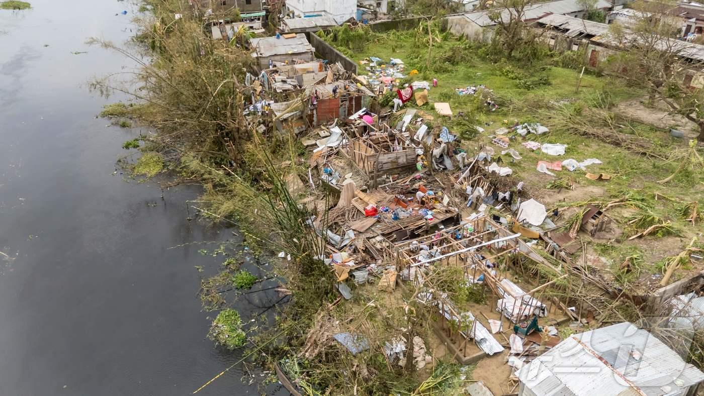본문 이미지 - 열대성 사이클론 ‘게자니’가 강타한 마다가스카르 동부 도시 토아마시나.2026.02.11.ⓒ AFP=뉴스1
