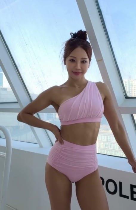 본문 이미지 - 가수 미나 인스타그램