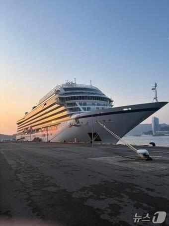 본문 이미지 - CM Viking사 크루즈선 '자오상이둔'호 