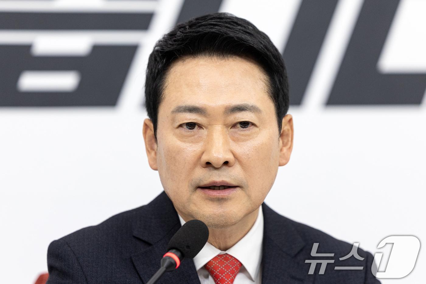본문 이미지 - 장동혁 국민의힘 대표. 2026.2.12 ⓒ 뉴스1 이승배 기자