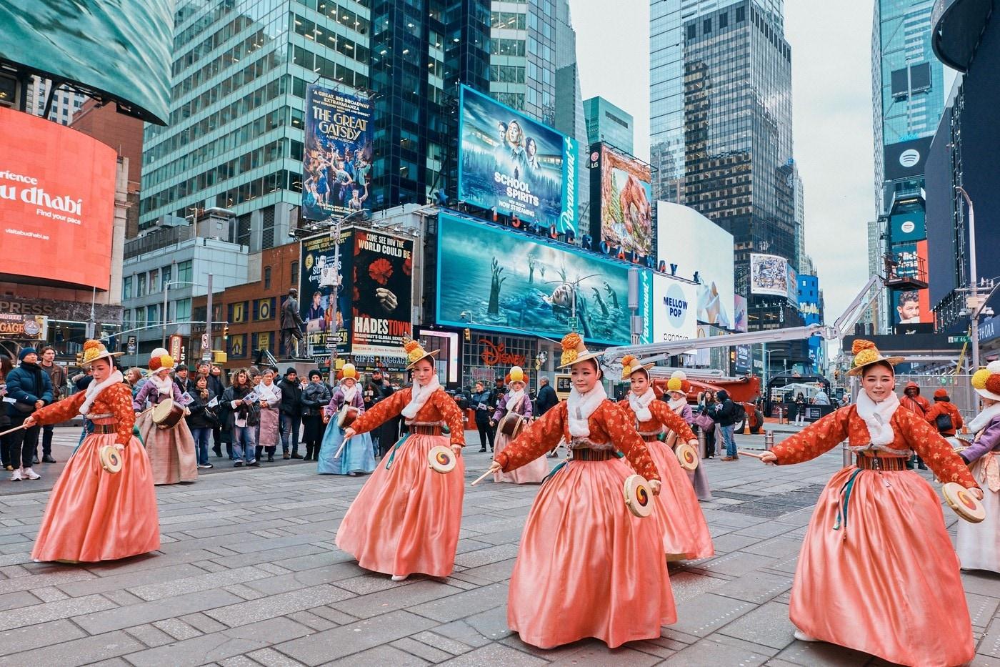 본문 이미지 - 국가유산진흥원 예술단의 특별공연(국가유산청 제공)