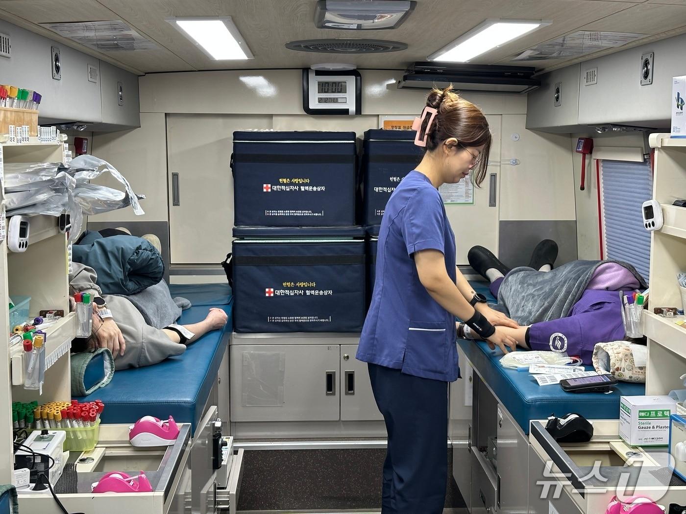 본문 이미지 - 생명나눔 헌혈행사.(한림대 춘천성심병원 제공. 재판매 및 DB금지)/뉴스1